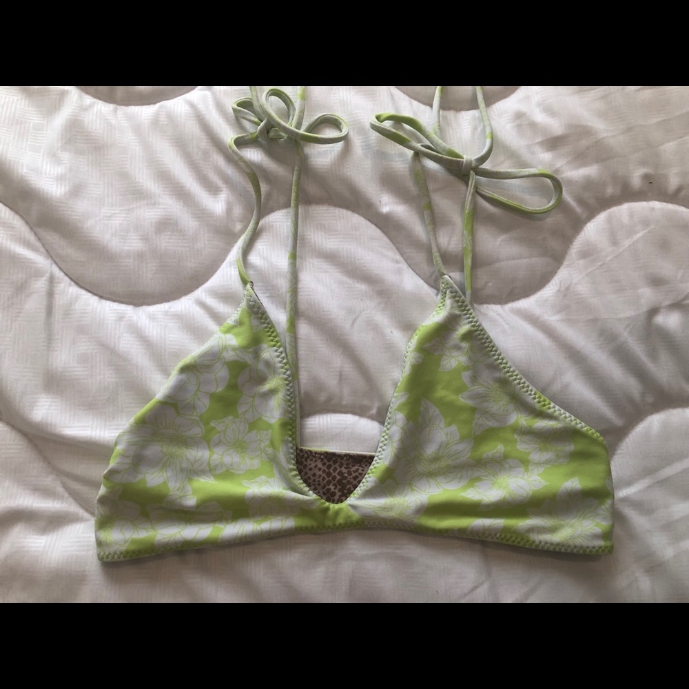 Acacia Tijuca top size L in neon magnolia